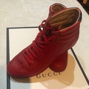 Red Men Gucci sneakers size 81/2 Authentic.